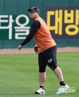 '류현진 ABS 논란' 최원호 감독 &quot;혼란스러운 건 사실, 선수도 적응하는 수밖에 없다&quot; [대전 현장]