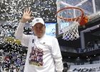 '정규리그 5위→챔프전 우승' 전창진 감독, 환하게 웃었다 &quot;부산서 우승 못해 아쉽지만... 늦은 우승 기쁘다&quot; [수원 현장]