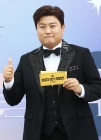 경찰, 김호중 자택·소속사 압수수색 3시간만 완료..휴대폰 확보