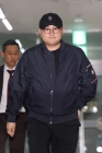 '눈치게임 귀가' 김호중, 경찰서서 5시간 버틴 이유..&quot;포토라인 부담스러워&quot;[★FOCUS]
