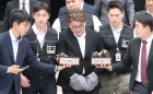 '음주 뺑소니' 김호중, 포승줄 묶인 채 유치장行 [스타현장]