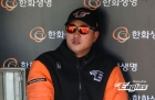 '류현진 영입→80% 매진'에도 8위, 감독에 사장까지 사퇴... 한화 사령탑은 '독이 든 성배'