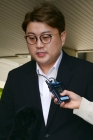 &quot;김호중, 100억 기부&quot; 주장..실상='75억 치 앨범' 떠넘기기?[★NEWSing]