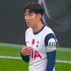 '어리둥절+짜증 폭발' 손흥민 이례적 '불만 표정' 도대체 왜... 토트넘 감독 해명 &quot;원래 계획한 것&quot;
