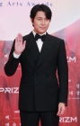 '혼외자 스캔들' 부담 느꼈나..정우성, 청룡영화상 참석 재논의