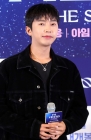 &quot;뭐요&quot; 임영웅, 제주항공 참사에 적극 애도+묵념까지 &quot;무거운 마음..깊은 슬픔 느껴&quot;[스타이슈]
