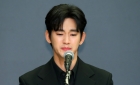 김수현 &quot;故김새론 미성년자 시절 교제 안했다&quot;..눈물로 호소