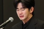 '120억 소송' 김수현, 사이버렉카 칼 빼들었다 &quot;가짜뉴스 심각&quot;[스타이슈]