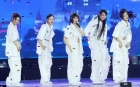 '활동 중단' 뉴진스, 분쟁 속 데뷔 천일 자축 &quot;또 하나의 모험&quot;