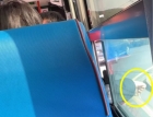 대변 이어..제주 버스에서 버젓이 흡연한 中관광객