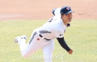 "곽빈 피칭 강도 높였다" 선발 ERA 8위 두산, 천군만마 복귀가 보인다! 필승조 홍건희도 불펜 피칭 시작 [잠실 현장]