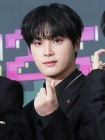 'AV배우와 성매매' 주학년 탈퇴..남은 더보이즈 멤버들, 팬들에 사과 &quot;정말 미안&quot;