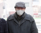 '오겜' 오영수 '강제추행 혐의' 선고 또 연기..8월 변론 재개