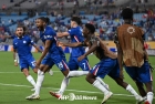 '연장 후반 3골 폭발' 첼시, 벤피카 4-1 완파 '클럽 월드컵 8강 진출'... 낙뢰로 2시간 지연
