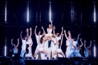 블랙핑크 콘서트, 'YG 패밀리' 잔치였네..위너·트레저·베이비몬스터도 '핑크봉 흔들'[★FOCUS]