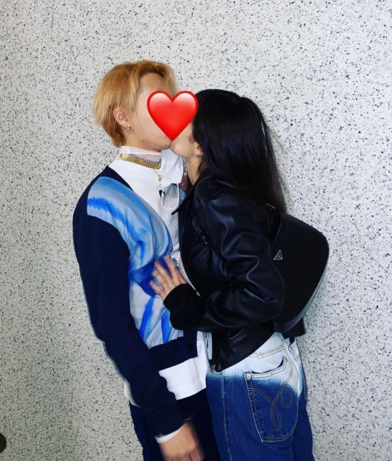 현아♥던, 5년 차 공개 연인의 진한 뽀뽀 