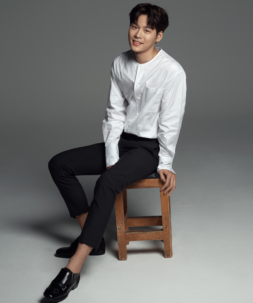 '너나봄'·'월간집' 윤지온 