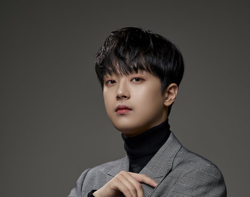 블라인드 | 엔엑스엔 뉴스