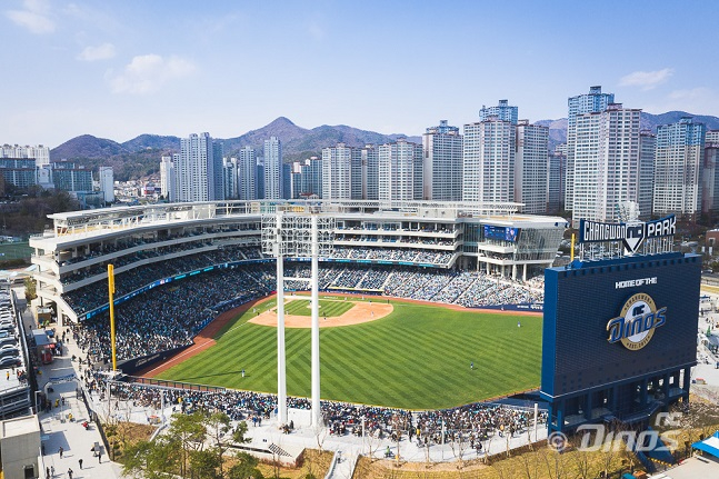 [情報] NC恐龍將使用AI決定每場主場票價