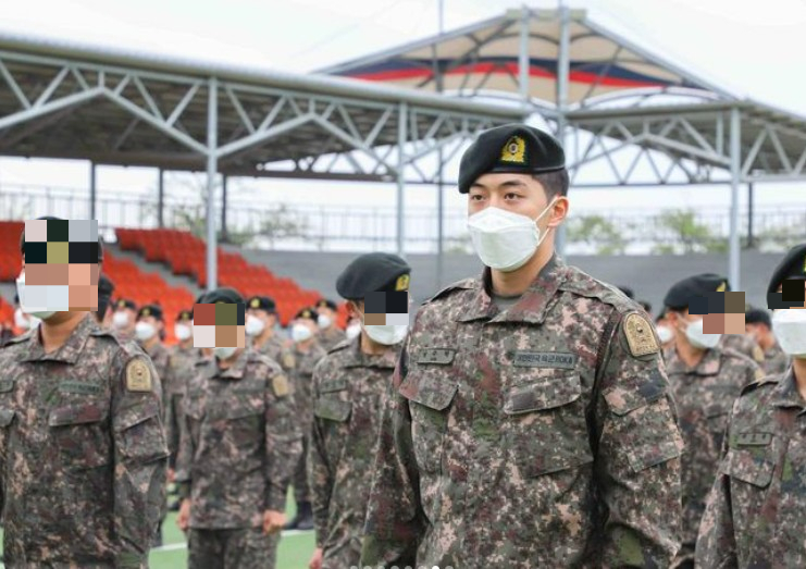 '軍 입대' 남주혁, 훈련소 수료식 포착..