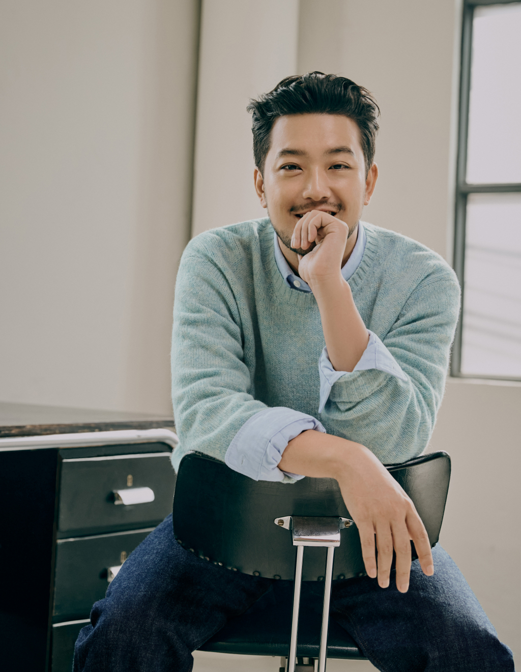 유튜브 복귀' 침착맨(이말년), 재난 복구+자립준비청년 위해 4천만원 기부 - 스타뉴스