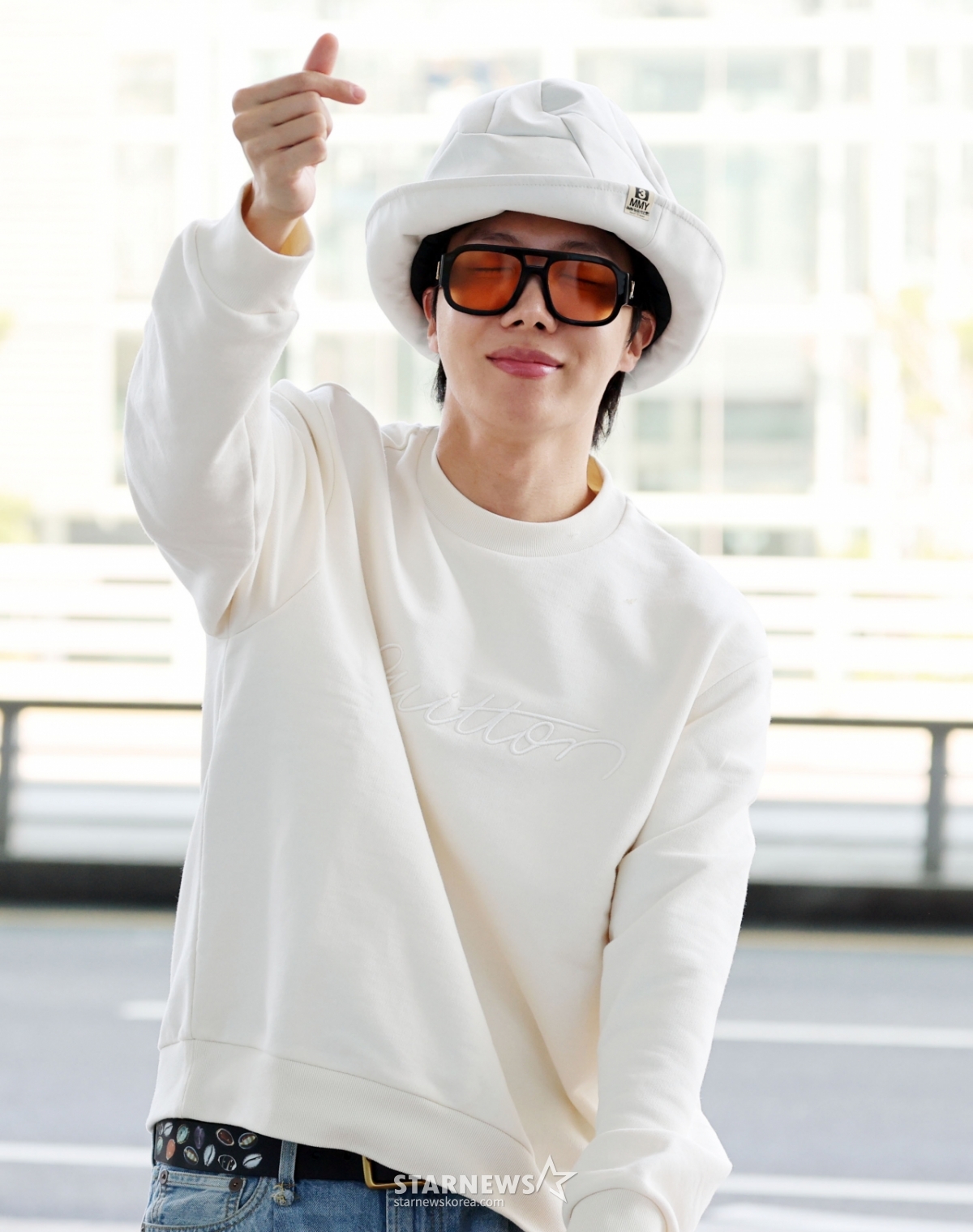 BTS 제이홉 '사랑해요 아미~'[★포토]