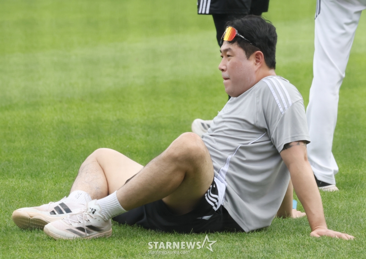 [포토] 양의지 '종아리 아파도 산책주루는 없다'