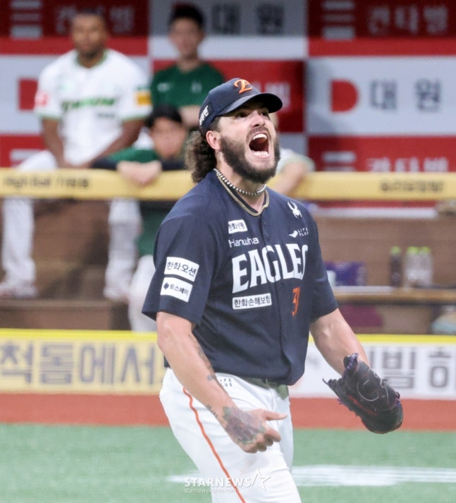 [分享] 今日 Cody Ponce （11隊MLB球探來看）