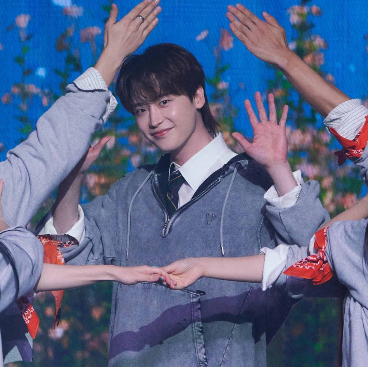 누가 아이유♥ 남친 아니랄까 봐..이종석, 180분 꽉 채운 '아이돌' 모먼트