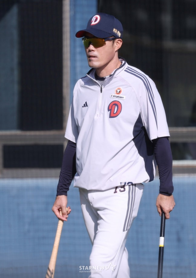 LG 1위 확정 쉽지 않다, '어빈 선발→로그 1이닝 등판' 두산 외인 원투펀치 출격 현실화! 적장은 '왜' 결단 내렸나 [잠실 현장]