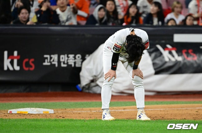 '거기서 귀루는 왜' KT 승리 날린 통한의 주루사, '5위 확정' 경우의 수 하나 날렸다 [수원 현장]