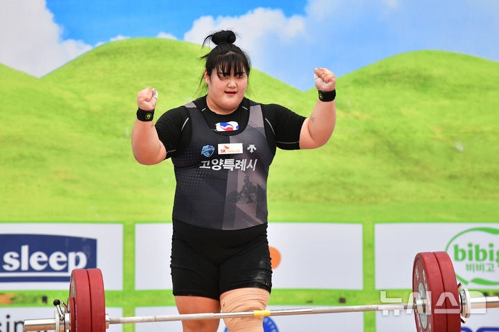 '허리·무릎 통증 이겨내고 金' 박혜정, 2년 만에 세계선수권 우승 "상대 아픔도 가볍게 여기지 않아"