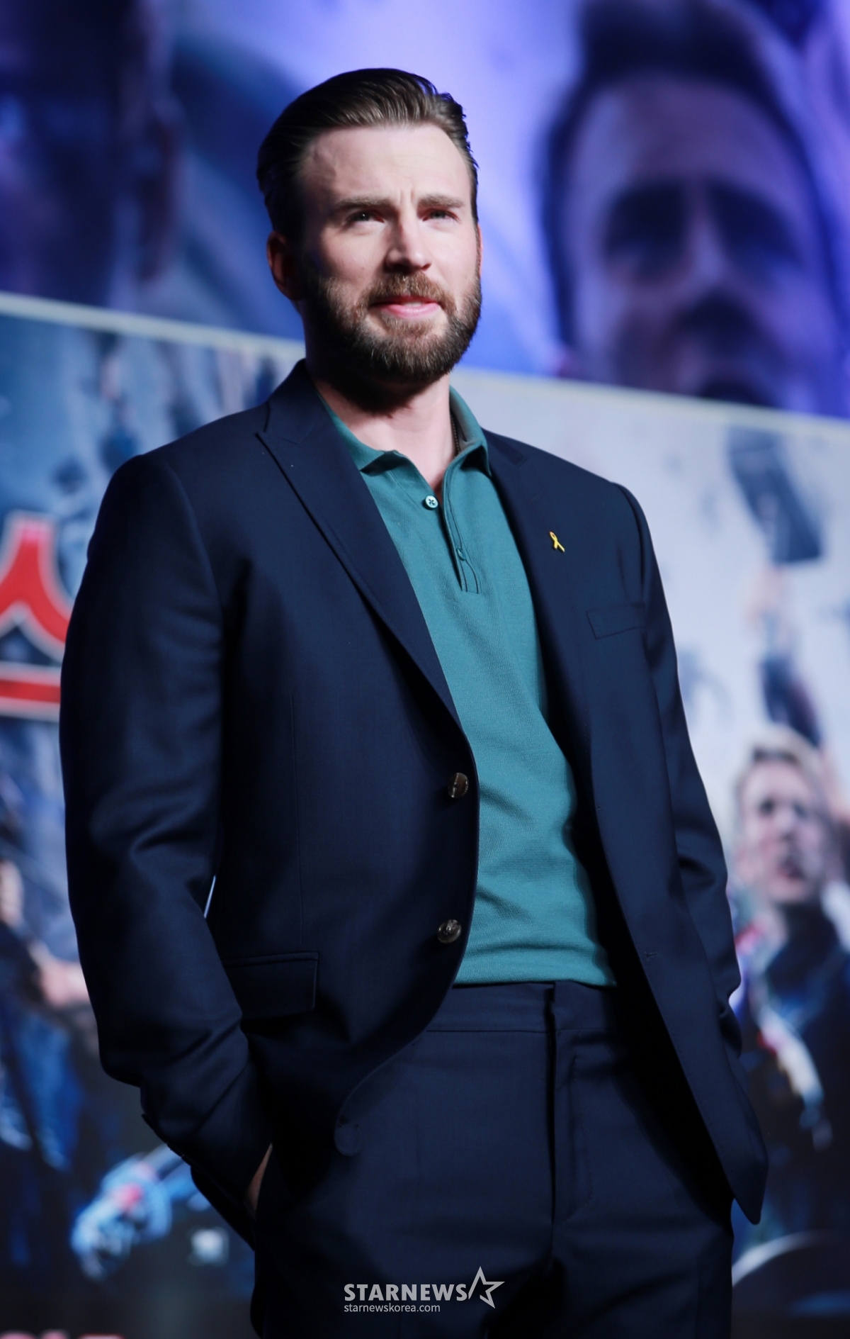 '캡틴 아메리카' 크리스 에반스 아빠 됐다..16세 연하♥ 출산[★할리우드]