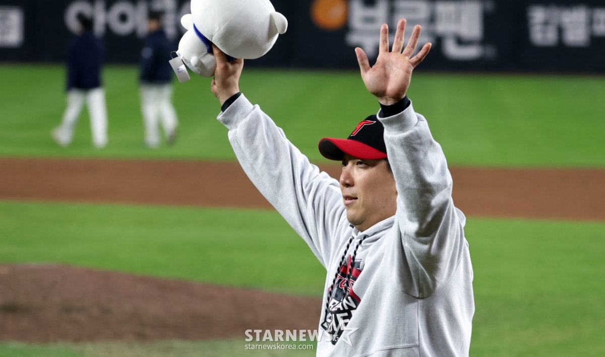 [한번에쓱]우린 끝까지 포기하지 않았다! '포텐도 터지고 MVP도 차지하고' 김현수