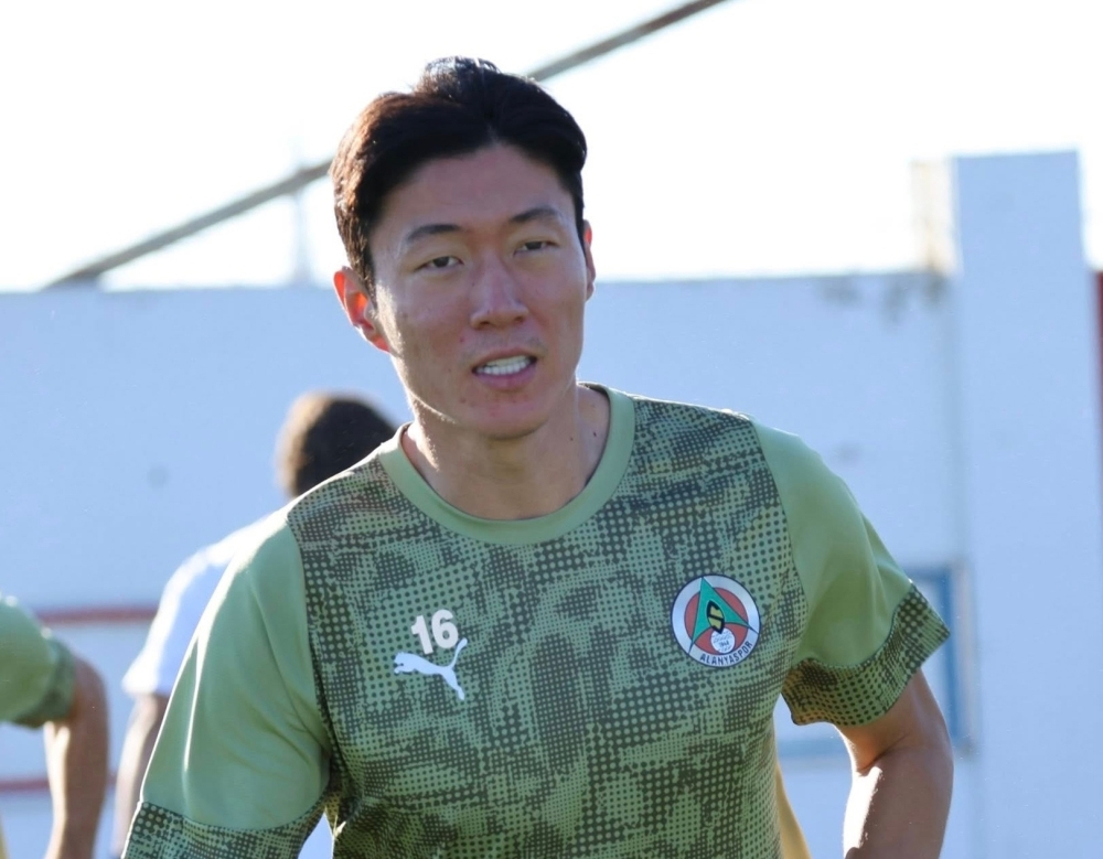 '월드컵' 운운하던 황의조, 정작 소속팀 입지마저 '위태'... 시즌 10경기 '단 1골'