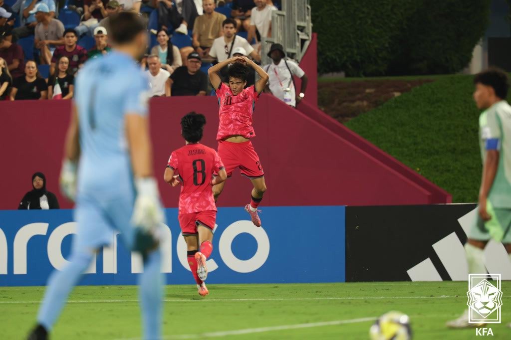 '멕시코 격파' 韓 초신성들이 해냈다, 월드컵 첫 경기 대어 잡았다... '구현빈-남이안 득점포' 2-1 승리