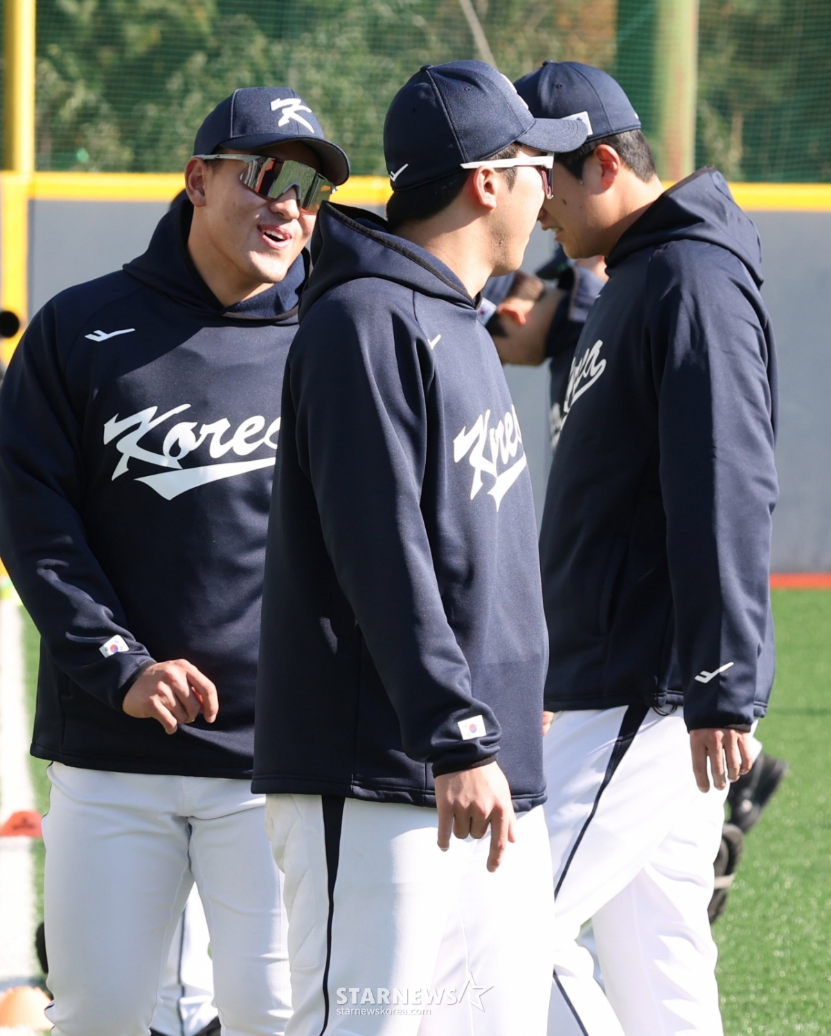 [포토] 안현민-김영웅 '동갑내기 눈치작전'