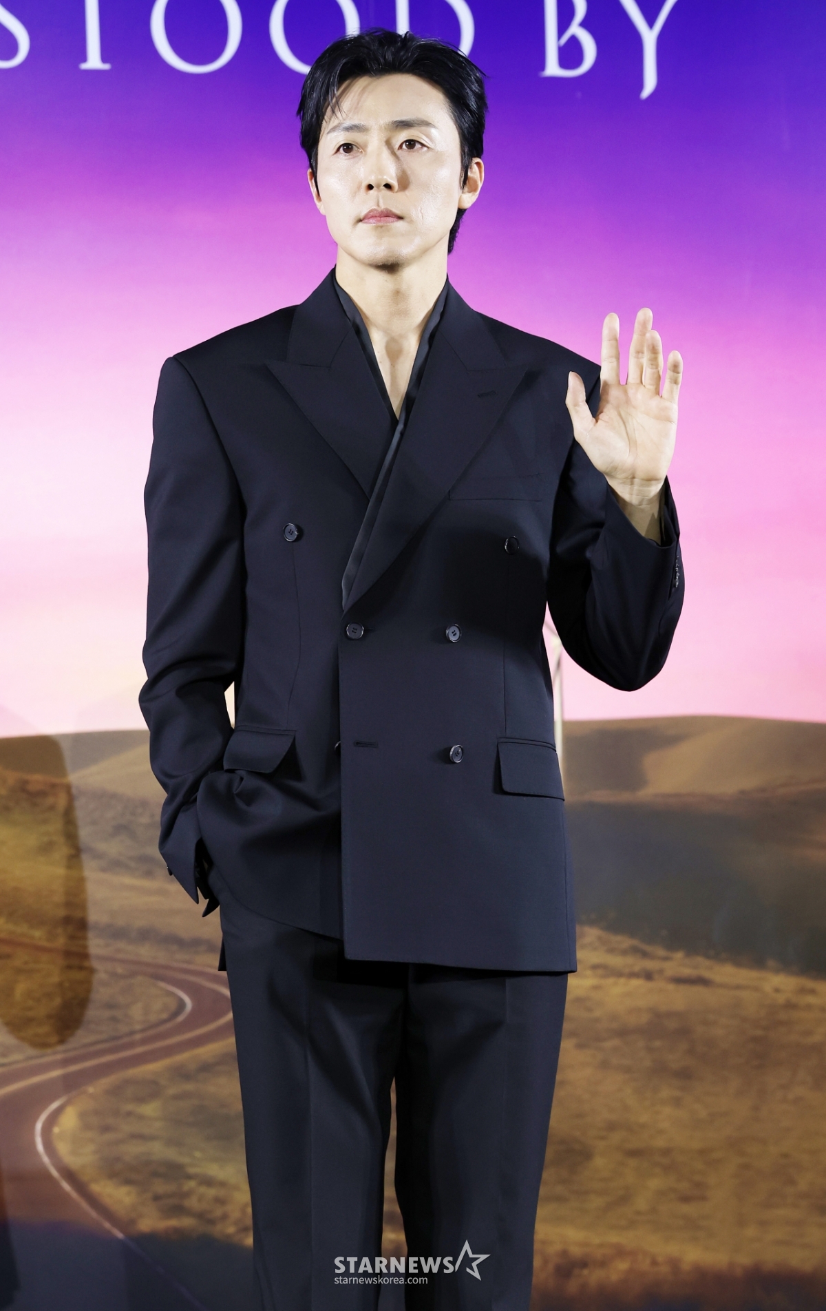 이무생, 손인사도 훈훈[★포토]