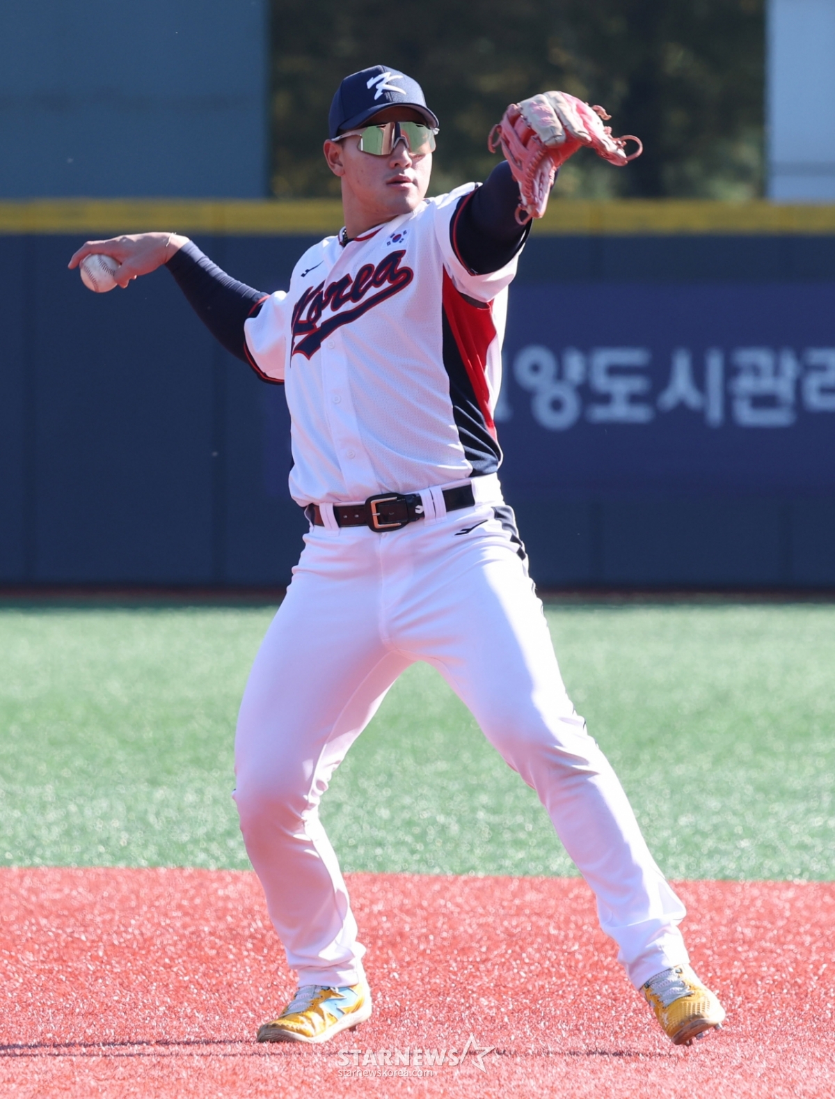 [포토] 안현민 '군더더기 없는 자세'