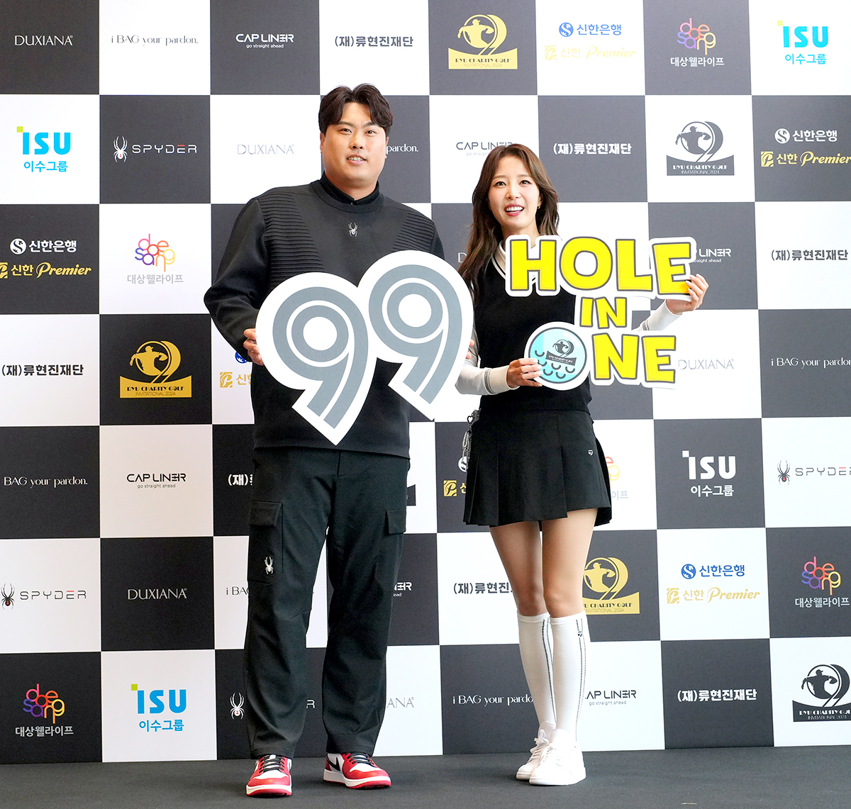 '이정후 포함 130명 이상 참가' 류현진 재단, '2025 자선골프대회' 개최... 유소년 꿈나무와 희귀난치병 환아 지원