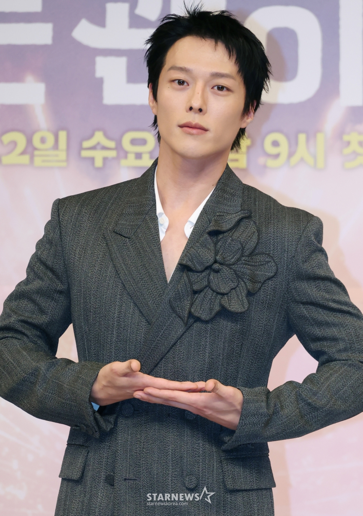 장기용 '가슴에 꽃 한송이'[★포토]