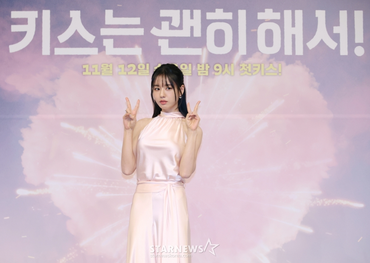 안은진 '새침한 브이'[★포토]