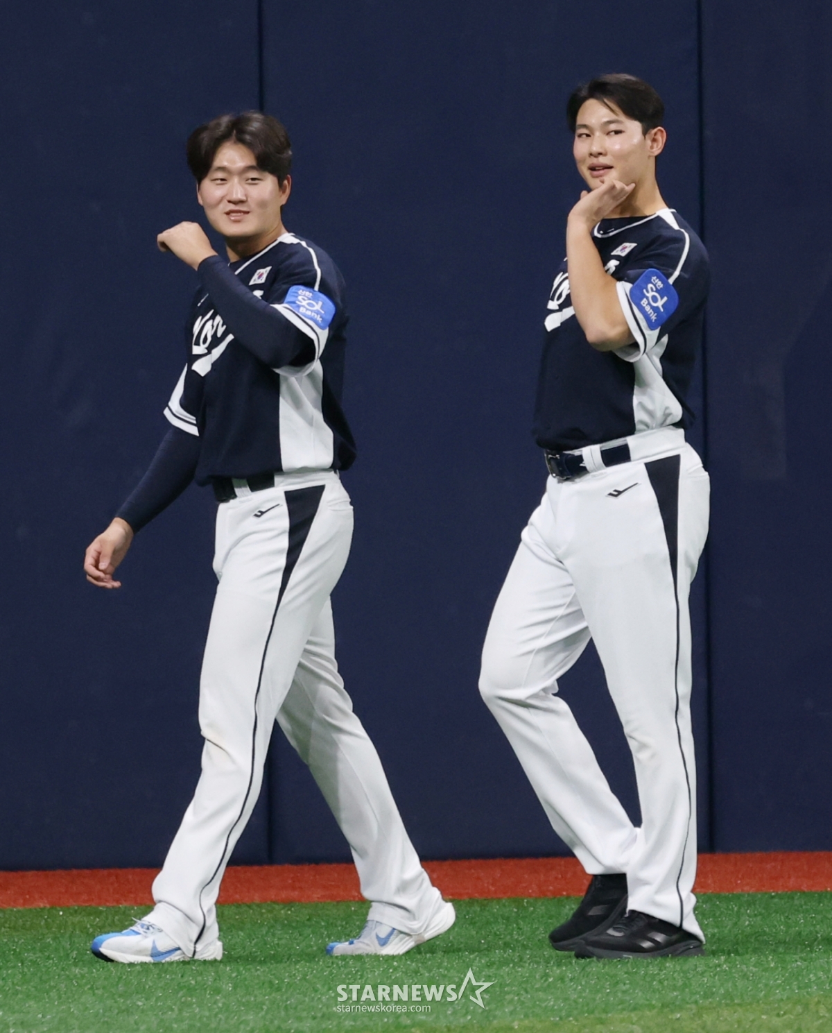 [포토] 김택연-김영우 '동갑내기 필승조'