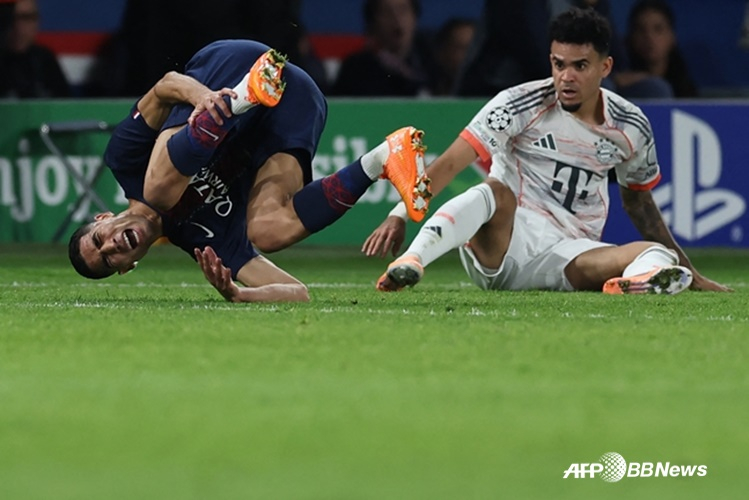 '살인 태클'에 이강인 동료 쓰러지자 "넌 범죄자, 선수 그만둘 때까지 가만 안 둬"... 佛 언론인 열 받았다