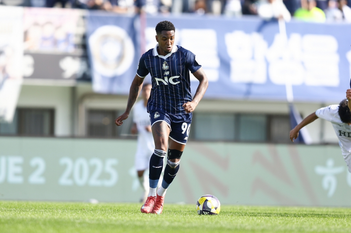 '8경기 무패' 서울 이랜드, 2년 연속 PO 진출 노린다... 가브리엘 "모든 것 쏟겠다"