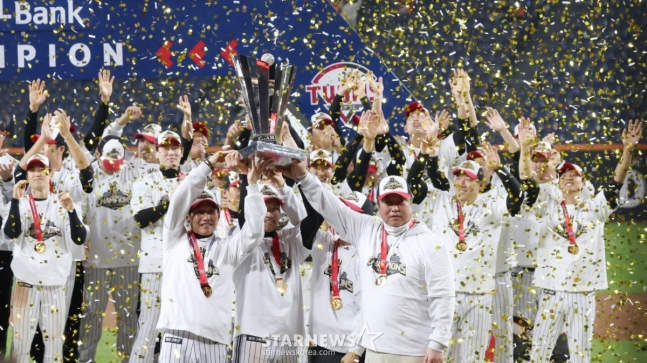 우승 기쁨은 잠시, '배당금 누구에 얼마씩' 행복한 고민 시작된다 [류선규의 비즈볼]