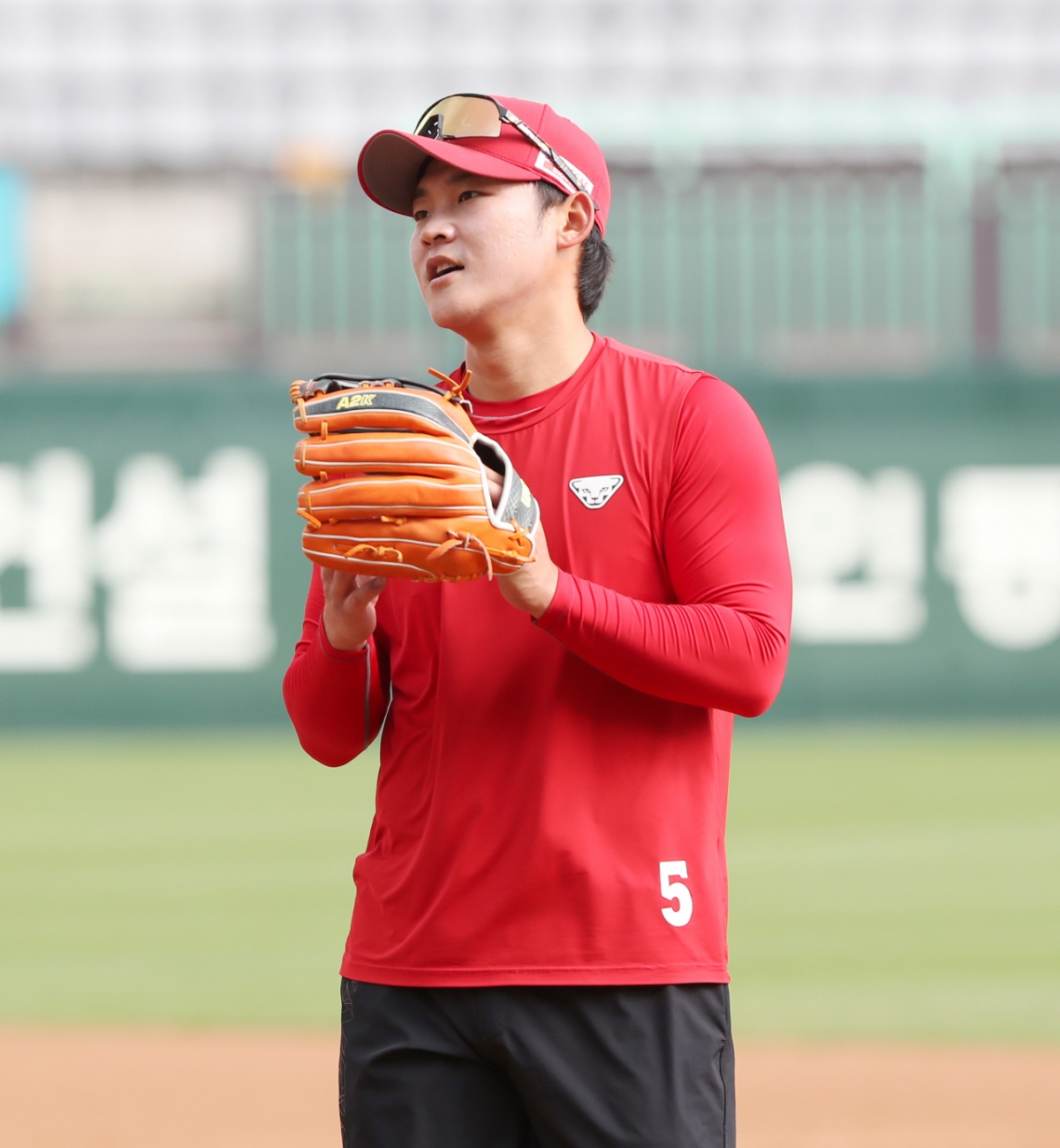 [오피셜] '1:2 트레이드' 주인공, 28세에 전격 현역 은퇴 선언 '한국시리즈 우승까지 경험했는데...'