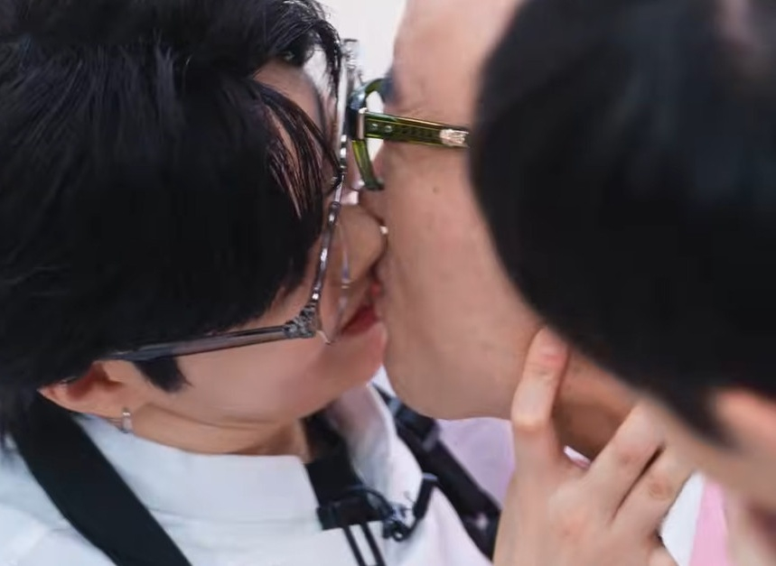 "톱게이, 54년만 女와 첫키스"..홍석천, '25세 연하' 엄지윤에 순정 뺏겼다 [보석함]