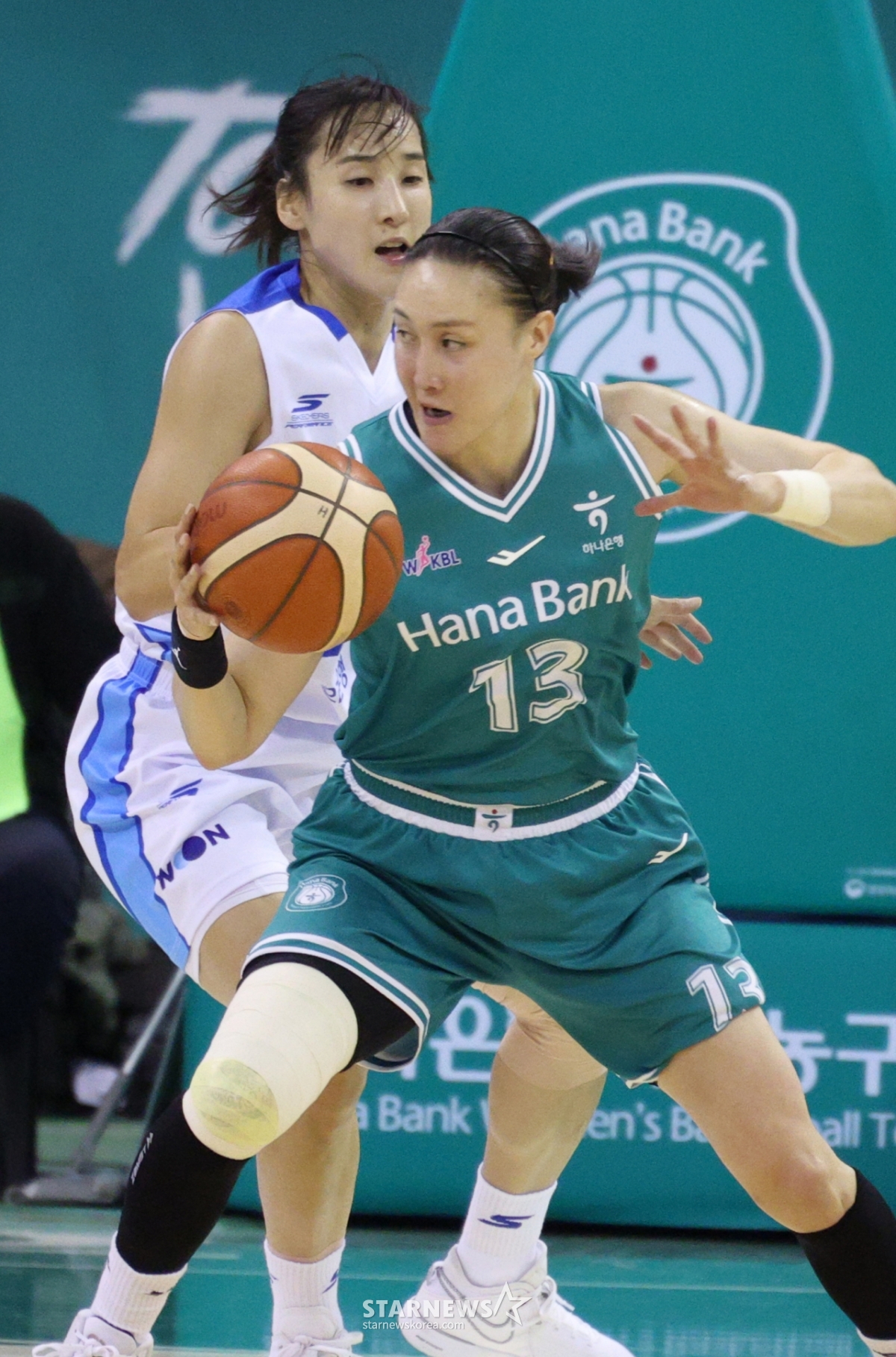 [포토] 김정은 '베테랑의 노련함'