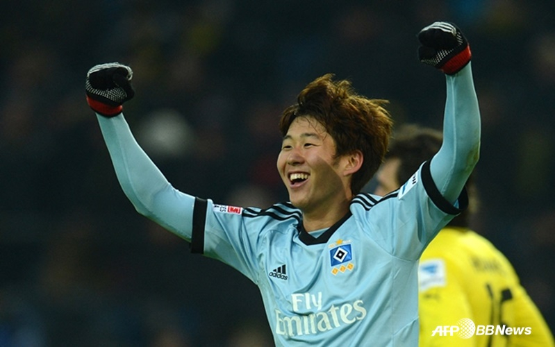 오토 아도 가나 감독과 손흥민 관련 사진